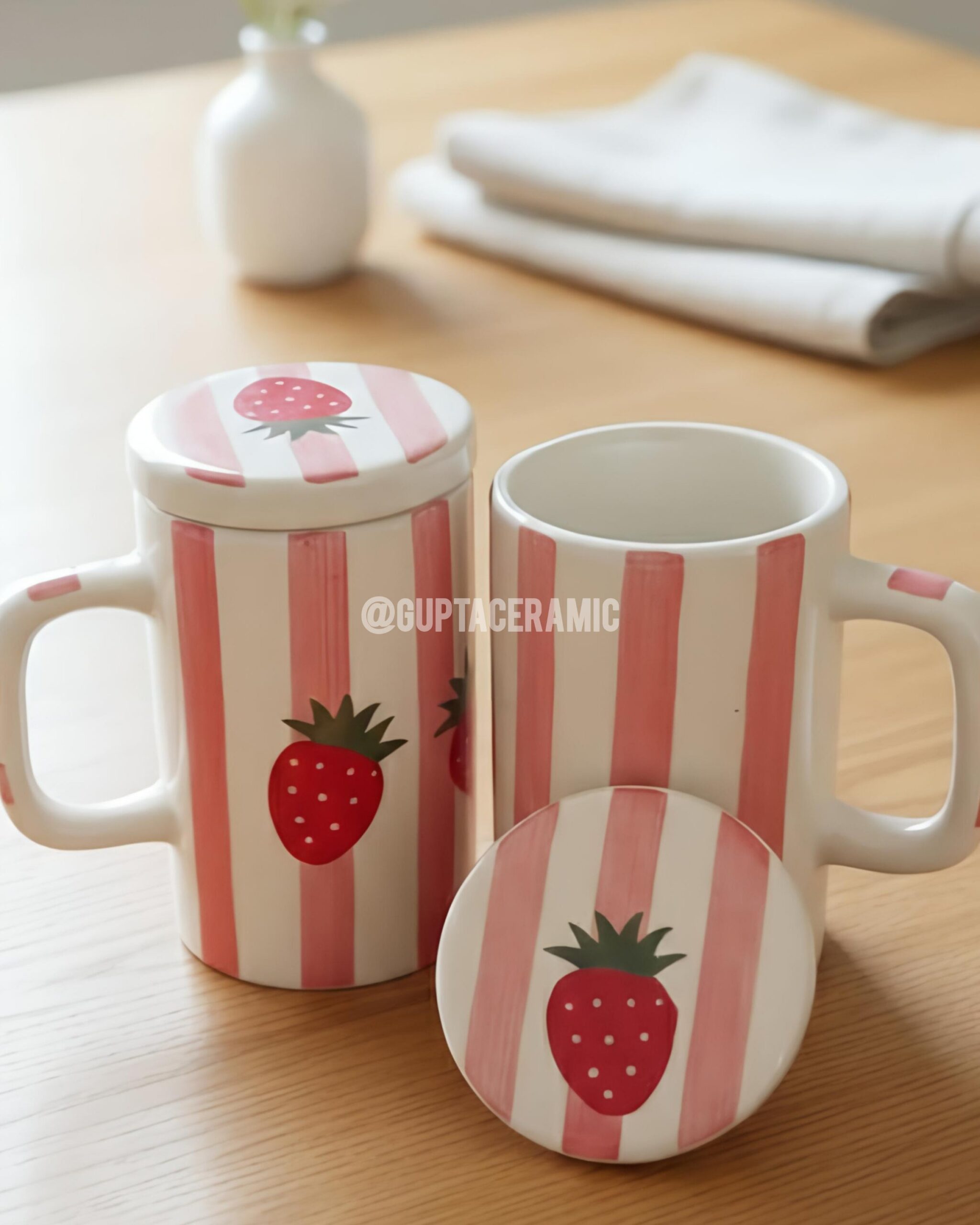 Strawberry Mug With Lid